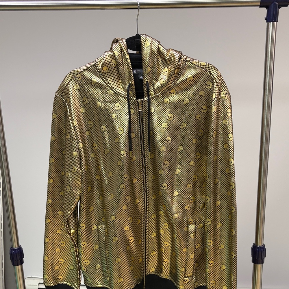 INC International Concepts Men’s L/S Gold Allover Skull   Hoodie.